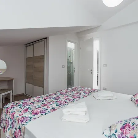 Villa Ancora Rovinj Exterior photo